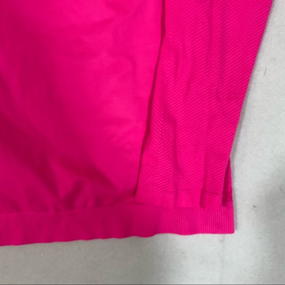 Champion Cowl/Turtleneck Pullover Top Barbiecore Hot Pink Running Sweats… - Picture 4 of 9